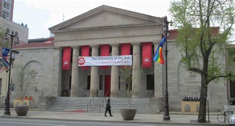 The university of the arts - The “Hochschule der Künste” was founded in 1975 through the merger of two arts academies, the “Hochschule für Bildende Künste” and the “Hochschule für Musik und Darstellende Kunst.” In 2001, under its fourth president, the institution was renamed Berlin University of the Arts.